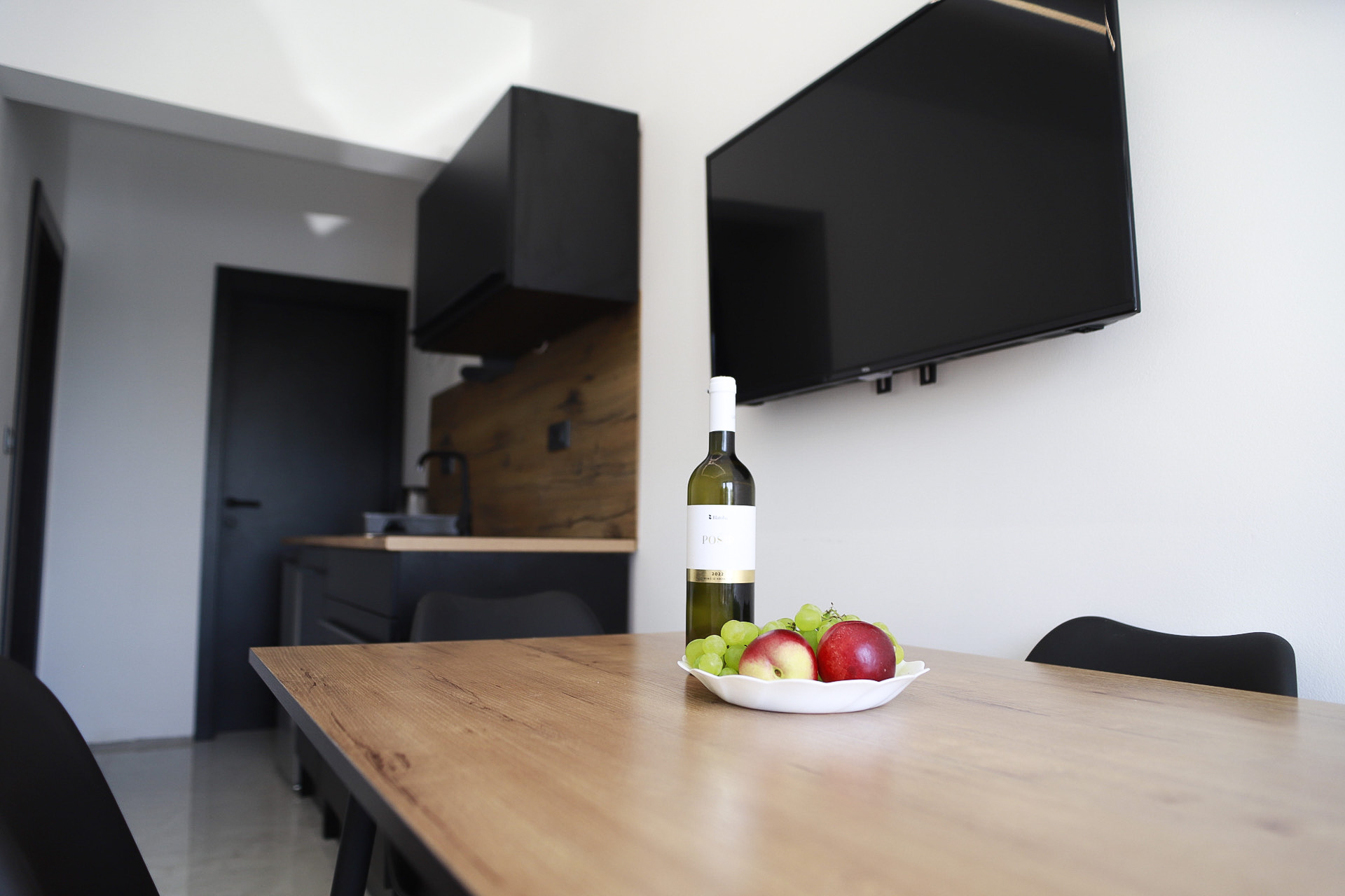 One-Bedroom Apartment loading=