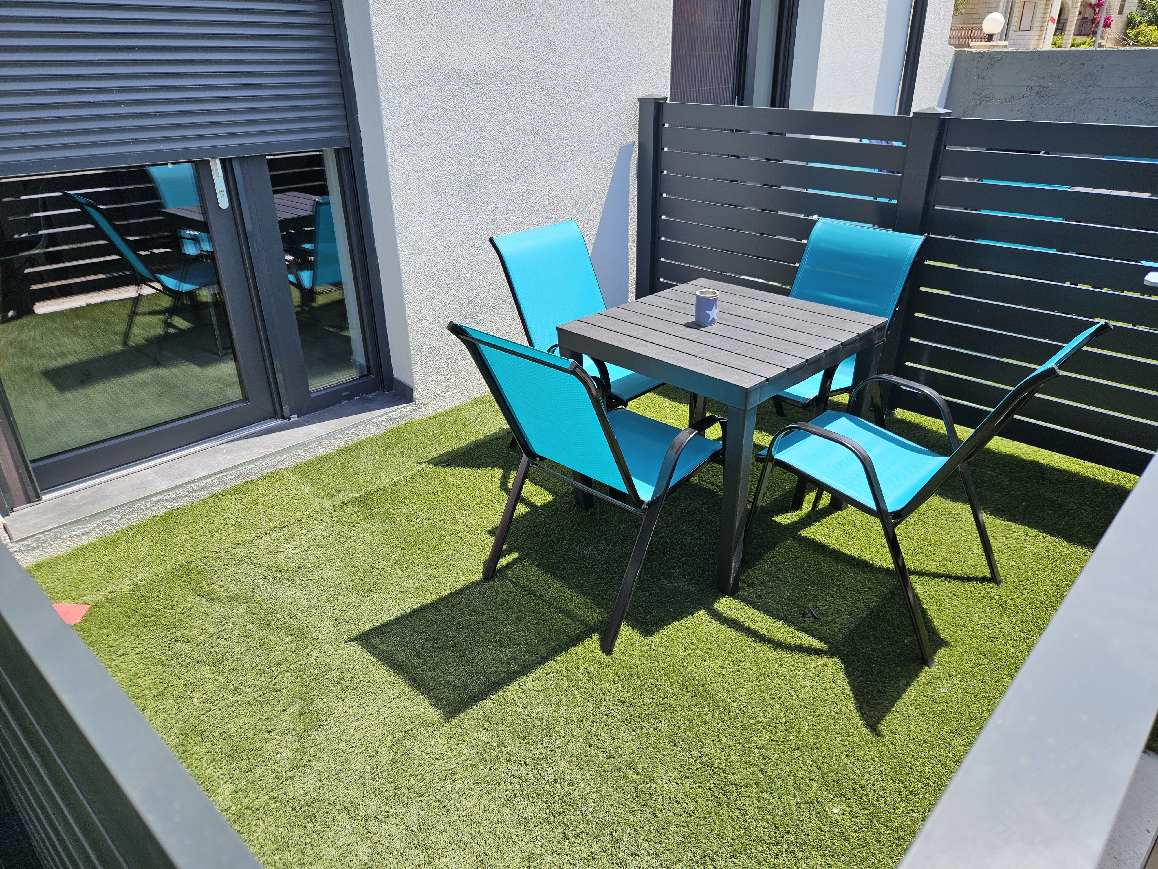 One-Bedroom Apartment loading=