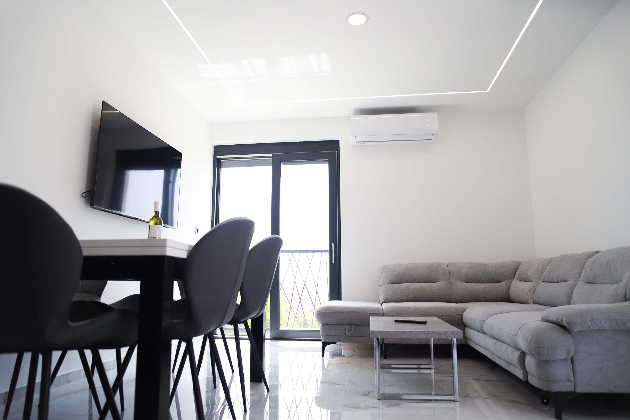 Apartment with Terrace loading=