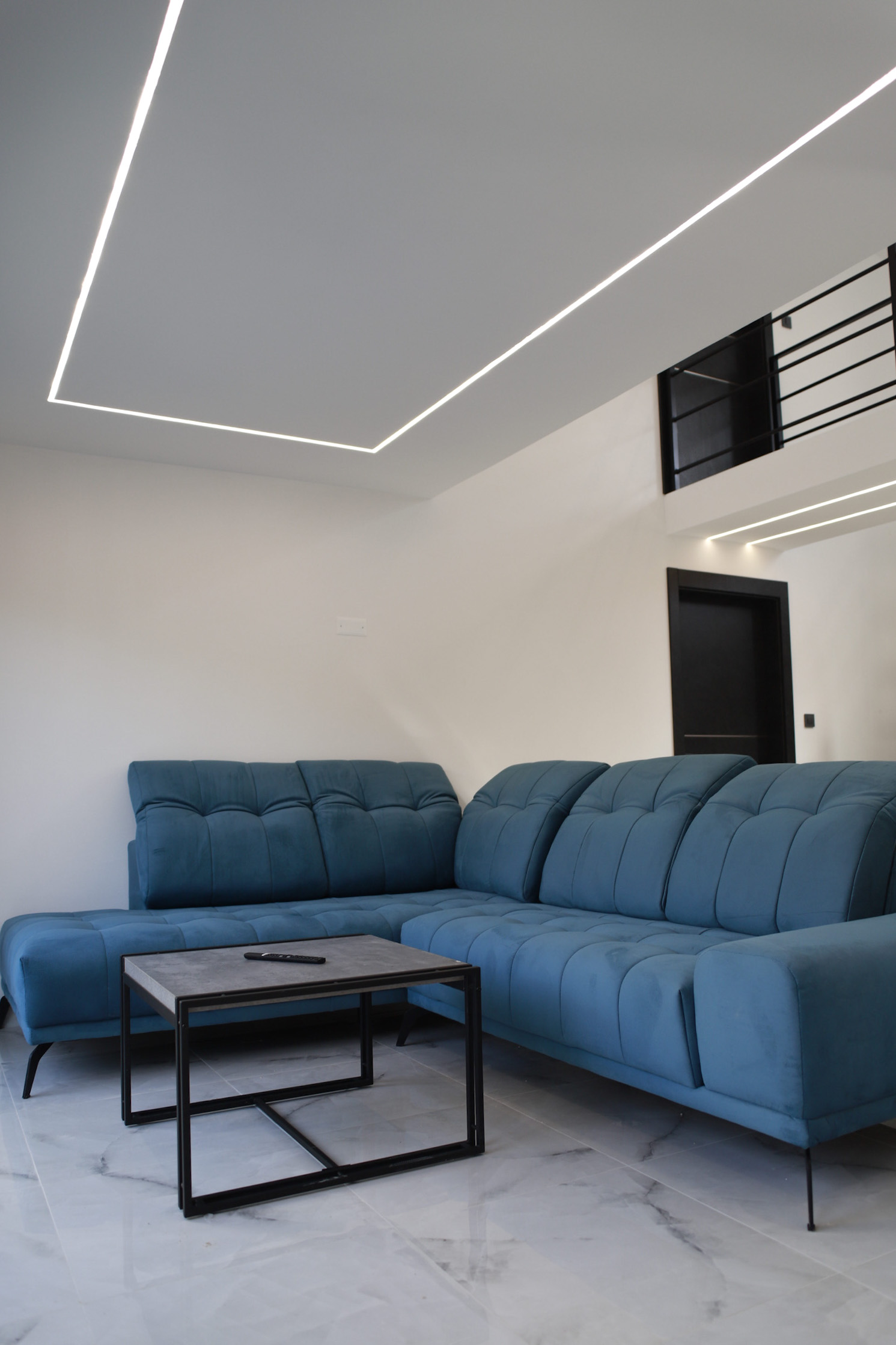 Villa Paradise loading=